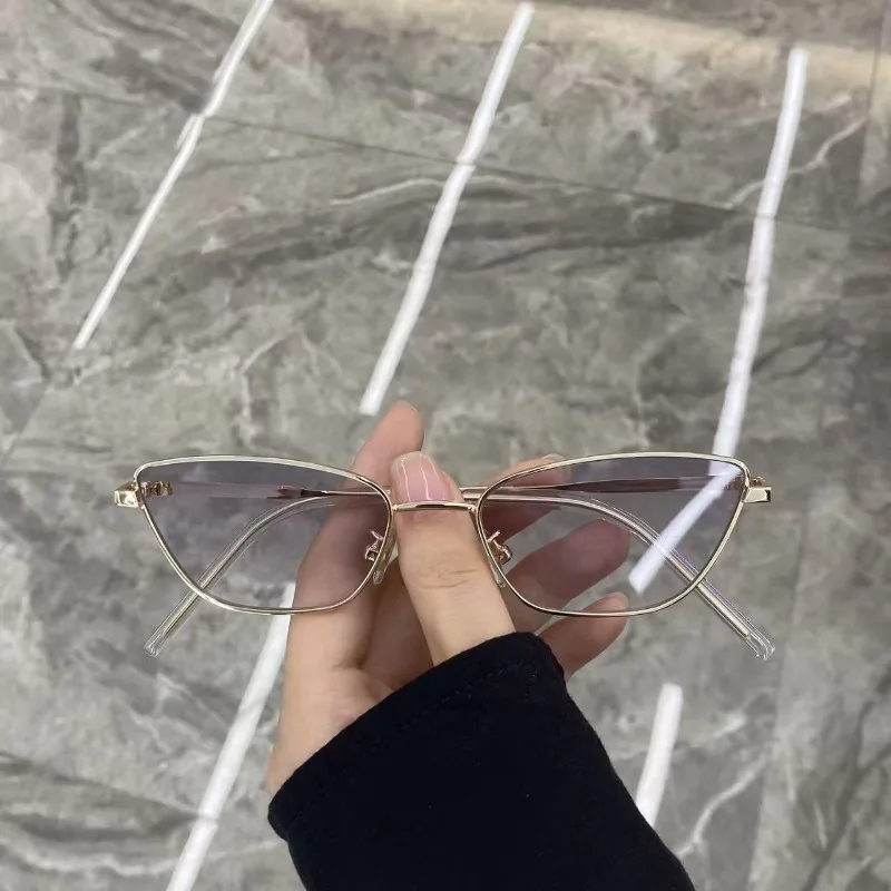Designer Sunglasses - แว่นกันแดดทรงแคทอาย กรอบเล็กสไตล์วินเทจ แบรนด์หรูดีไซเนอร์ ใส่ได้ทั้งชายและหญิง แว่นตาสีชมพูสำหรับผู้หญิง แว่นตาสำหรับเดินทาง