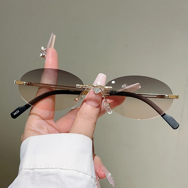 แว่นกันแดดทรงรีไร้ขอบสำหรับผู้ - Designer Sunglasses บทวิจารณ์และราคา