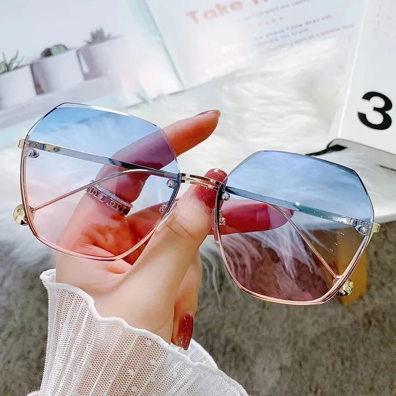 แว่นกันแดดโลหะทรงหลายเหลี่ยมดี - Designer Sunglasses บทวิจารณ์และราคา