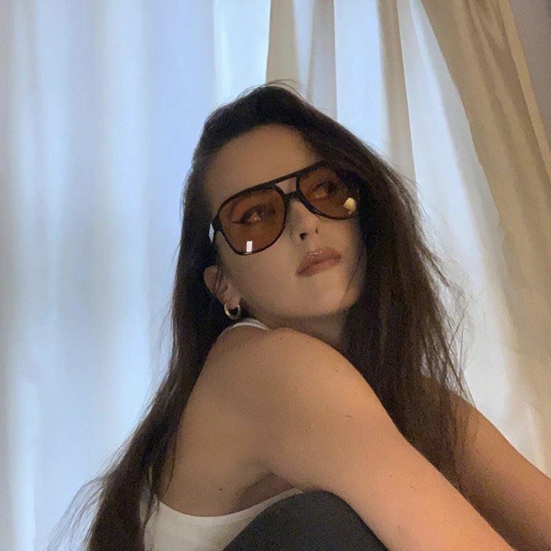 แว่นกันแดดทรงนักบินดีไซน์คลาสส - Designer Sunglasses บทวิจารณ์และราคา