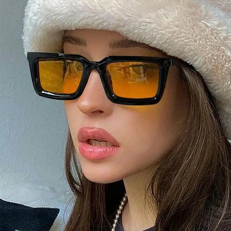 แว่นกันแดดทรงสี่เหลี่ยมวินเทจ  - Designer Sunglasses บทวิจารณ์และราคา