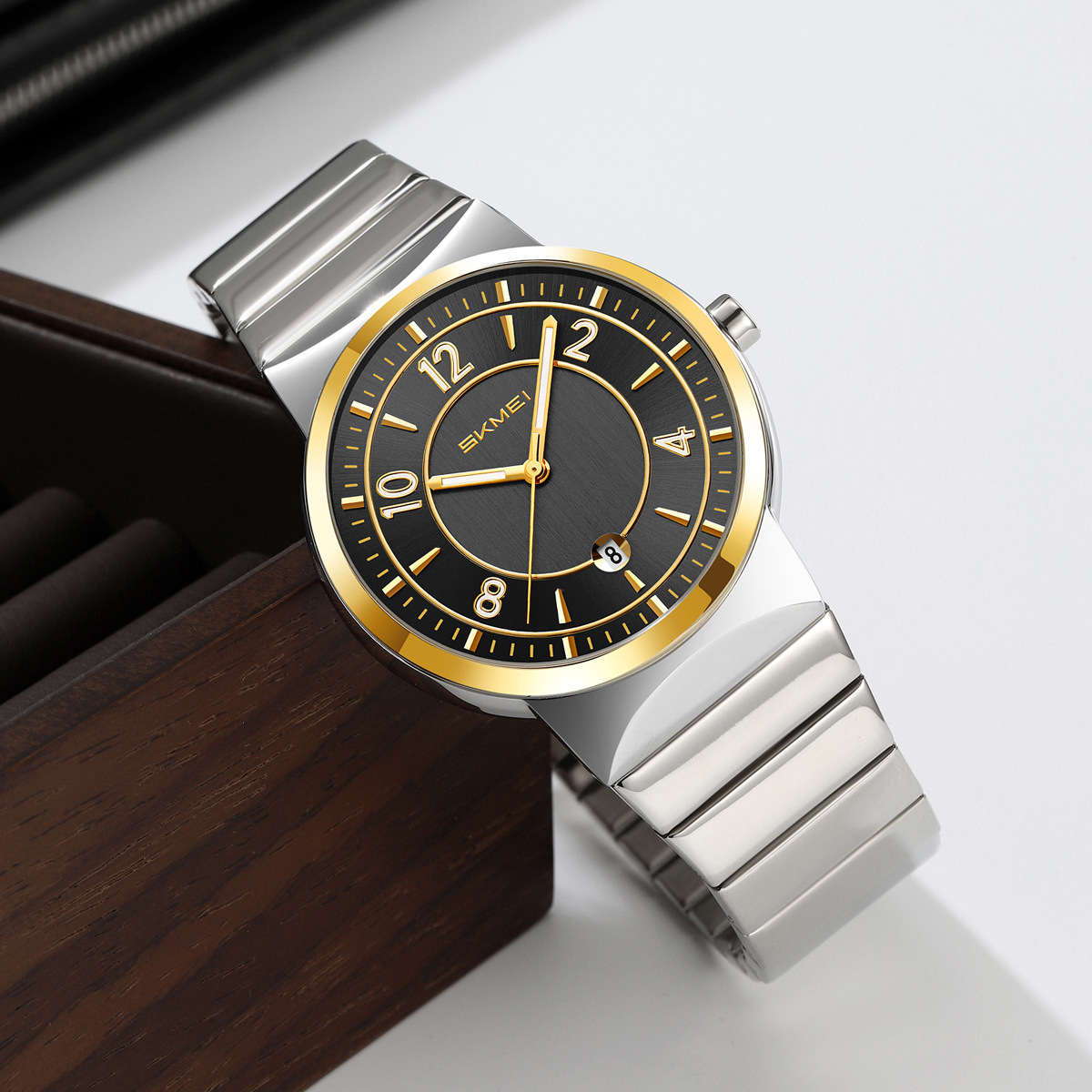 นาฬิกาข้อมือผู้ชายสายเหล็กหรูห - Luxury Watch Men บทวิจารณ์และราคา