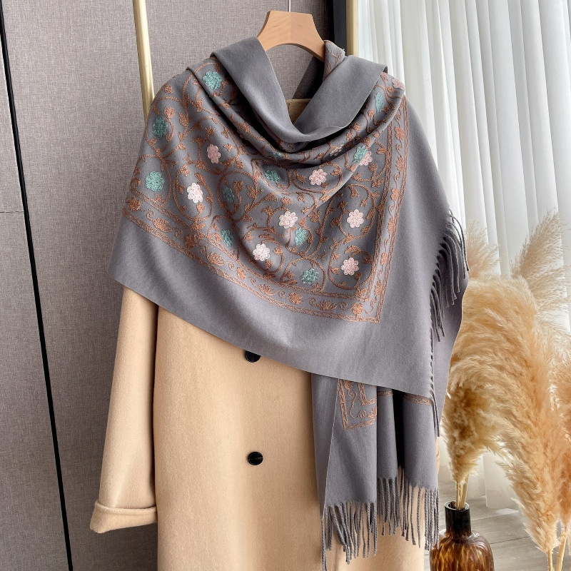 ผ้าพันคอแคชเมียร์ปักลายใหม่ปี  - Cashmere Scarf บทวิจารณ์และราคา