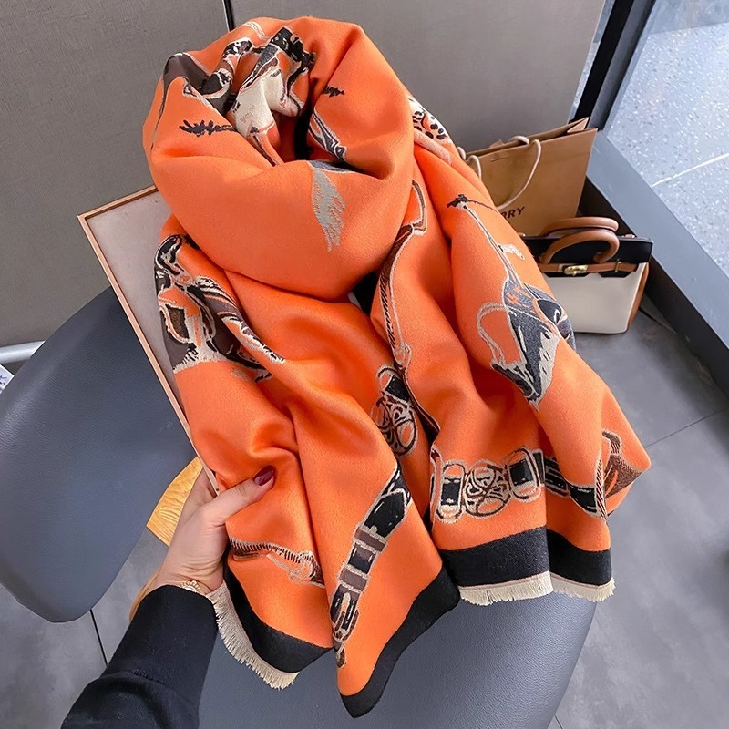 ผ้าพันคอแคชเมียร์เทียมลายม้าเร - Cashmere Scarf บทวิจารณ์และราคา