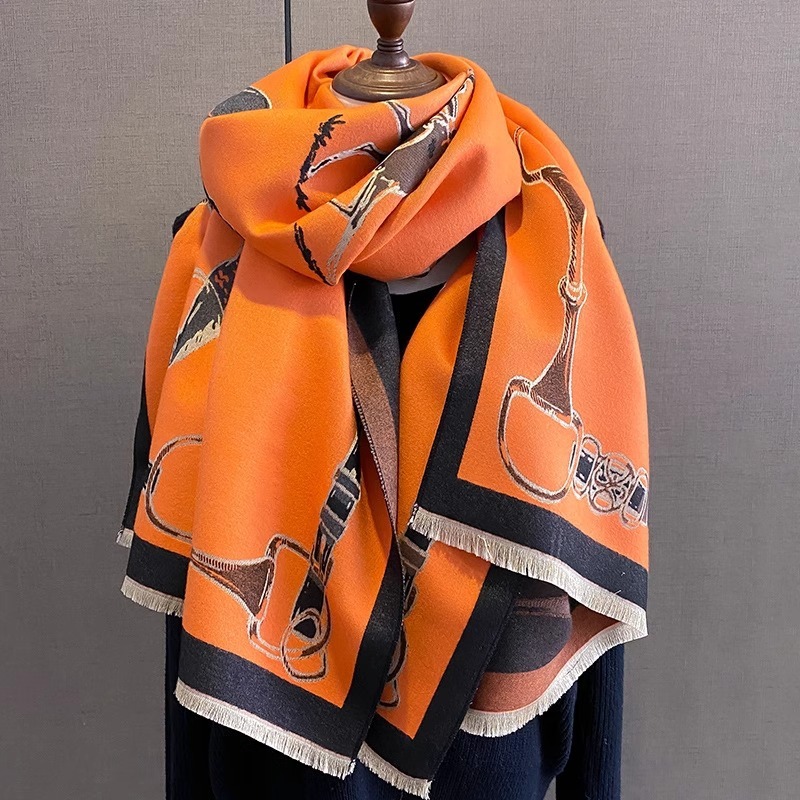 ผ้าพันคอแคชเมียร์เทียมลายม้าเร - Cashmere Scarf บทวิจารณ์และราคา