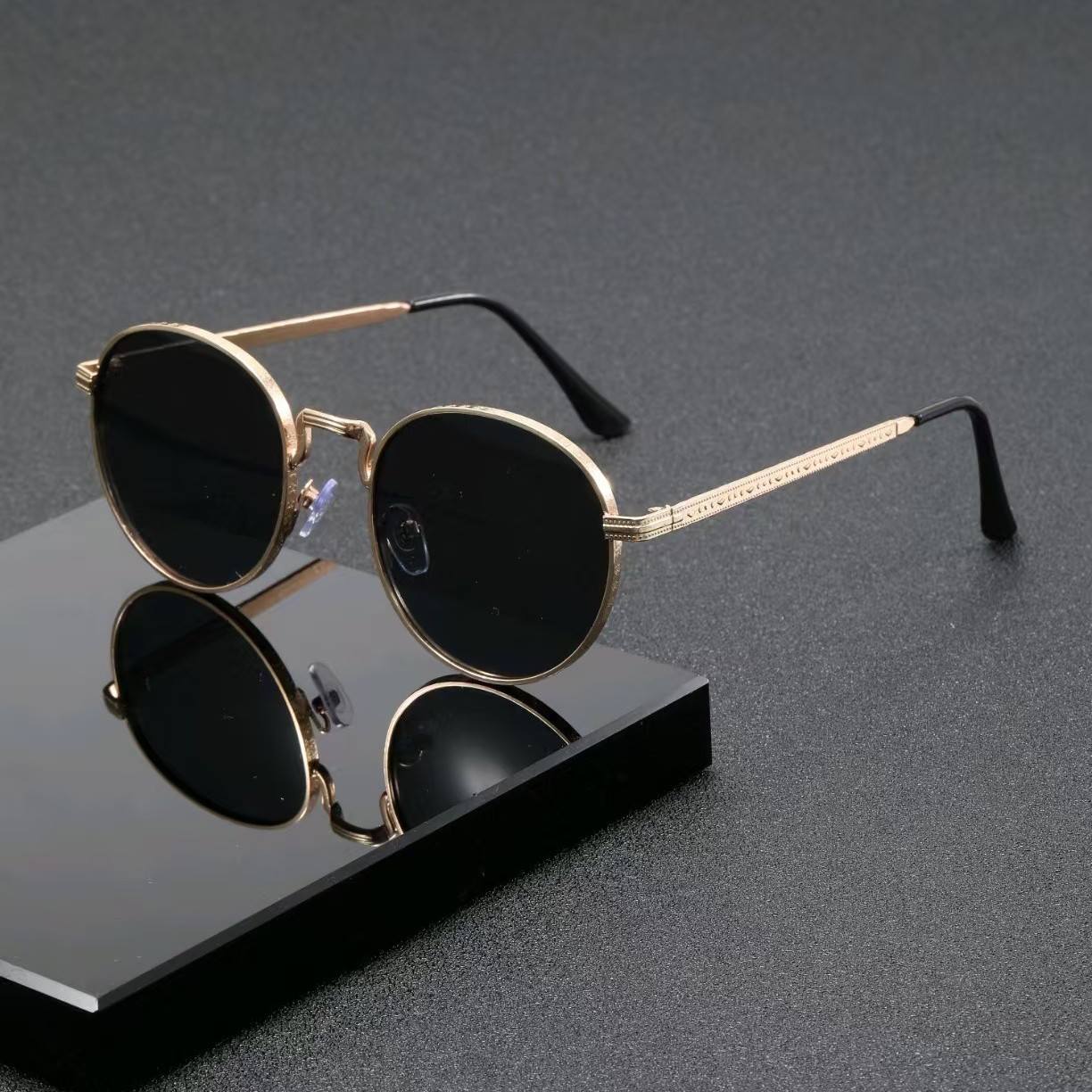 แว่นกันแดดทรงกลมคลาสสิกสำหรับผ - Designer Sunglasses บทวิจารณ์และราคา