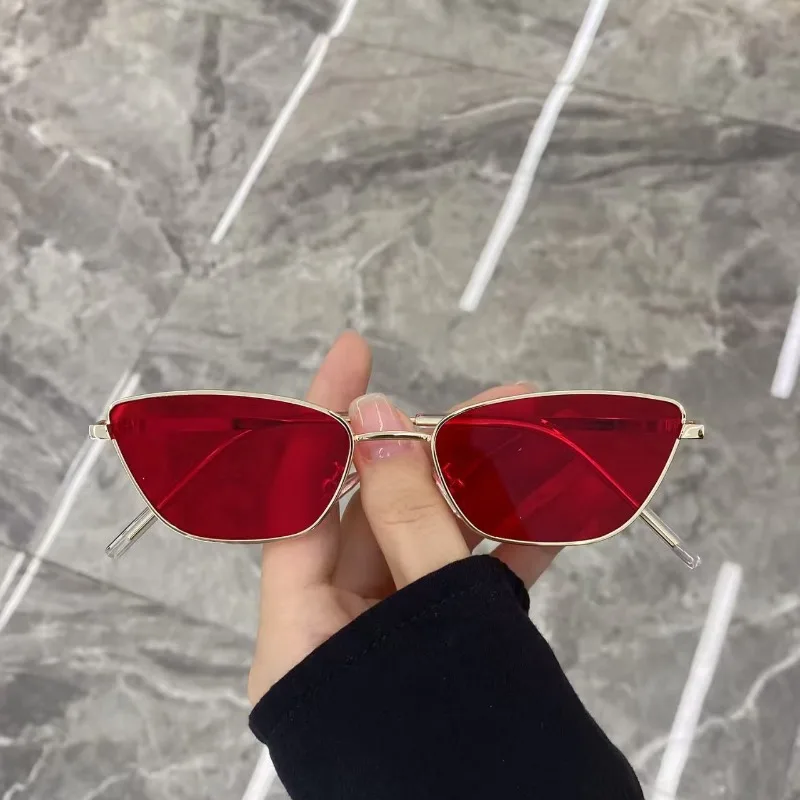 แว่นกันแดดทรงแคทอาย กรอบเล็กสไ - Designer Sunglasses บทวิจารณ์และราคา